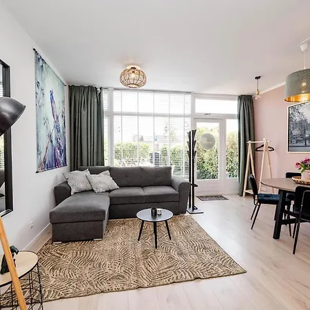 Amsterdam 9, Private Garden דירה *