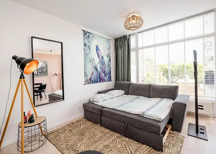 Amsterdam 9, Private Garden Apartmán *